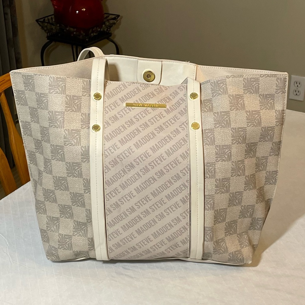 Steve Madden Off White & Gray Tote Bag